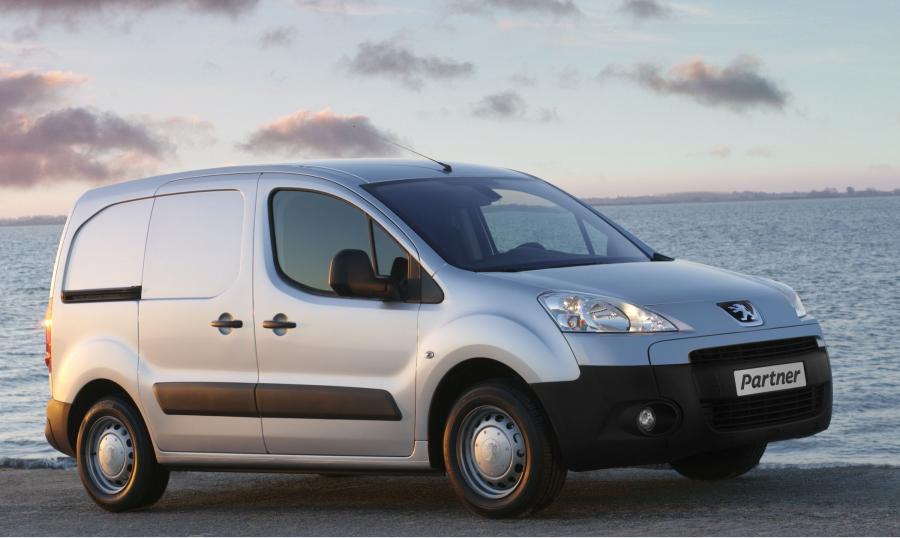  Peugeot Partner 2008 года  (фото 47 из 54)